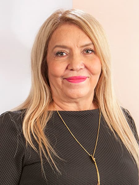 ELIZABETH SALAMANDO DE NAVARRETE